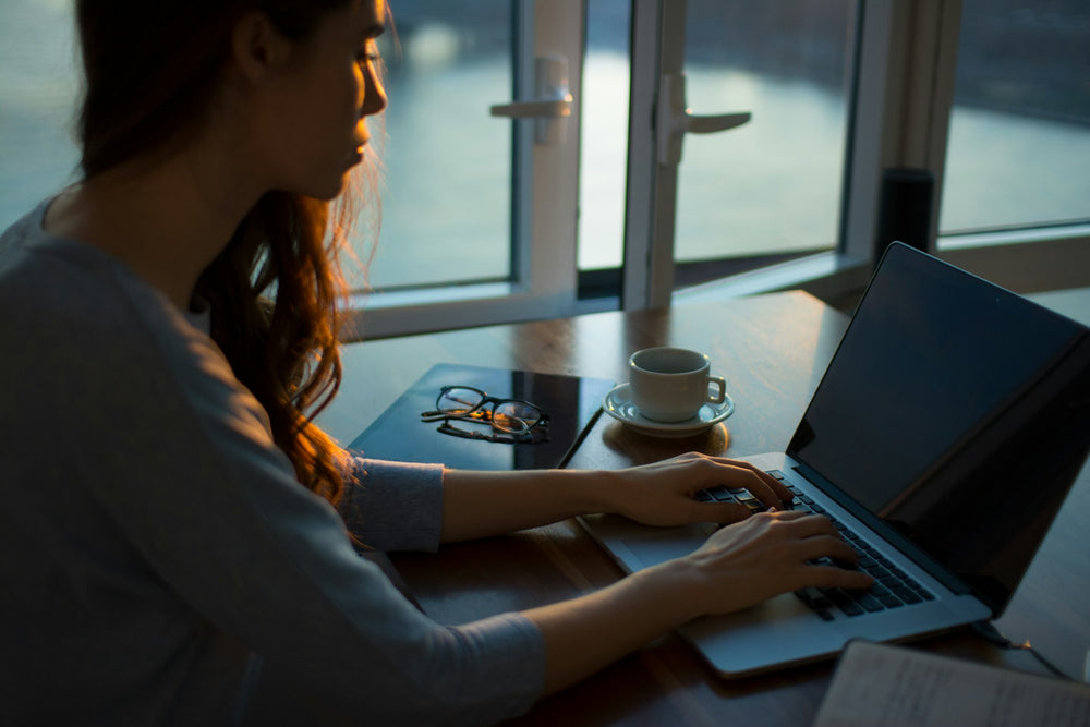 How to Build Your Brand Identity with AI (Weekend Guide)