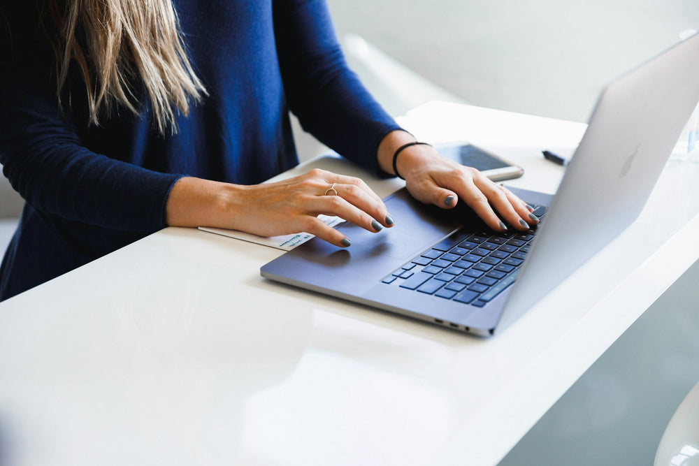 How to Make Better Decisions With AI (Boardroom Method)